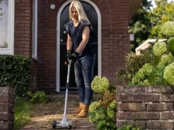 Batavia - Pulisci Fughe A Batteria - Due Spazzole In Dotazione - SENZA BATTERIA E CARICABATTERIA -Cura Del Giardino batavia pulisci fughe a batteria due spazzole in dotazione senza batteria e caricabatteria pulisci fughe a batteria batavia con batteria 18v 2ah 32783 5 1643878129 IMG 61fb96f177329