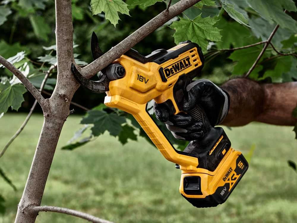 DeWalt DCMPP568P1-QW - Forbice Elettrica Da Potatura - 18V 5.0Ah 7 DeWalt DCMPP568P1-QW - Forbice Elettrica Da Potatura - 18V 5.0Ah - immagine 5