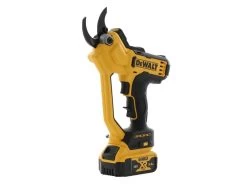DeWalt DCMPP568P1-QW - Forbice Elettrica Da Potatura - 18V 5.0Ah 21 DeWalt DCMPP568P1-QW - Forbice Elettrica Da Potatura - 18V 5.0Ah -Cura Del Giardino dewalt dcmpp568p1 qw forbice elettrica da potatura 18v 5 0ah forbice da potatura a batteria dewalt dcmpp568p1 qw 41953 6 1683123287 IMG 64526c57e040a