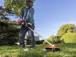 Echo DSRM-300 - Decespugliatore A Batteria - 50V - SENZA BATTERIE E CARICABATTERIE -Cura Del Giardino echo dsrm 300 decespugliatore a batteria 50v senza batterie e caricabatterie decespugliatore echo dsrm 300 26016 5 1606208244 IMG 5fbccaf4b4c71