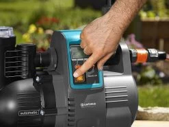 Gardena 5000/5E LCD - Pompa Automatica - Con Funzione Risparmio Energetico -Cura Del Giardino gardena 5000 5e lcd pompa automatica con funzione risparmio energetico pompa gardena automatica 5000 5e lcd con funzione risparmio energetico 26189 3 1606736641 IMG 5fc4db0146d21