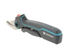 Gardena AssistCut - Forbici Elettrica Da Potatura - 3.7V 2 Ah 27 Gardena AssistCut - Forbici Elettrica Da Potatura - 3.7V 2 Ah -Cura Del Giardino gardena assistcut forbici elettrica da potatura 3 7v 2 ah forbici elettriche a batteria gardena 36067 1 1659358886 IMG 62e7cea66e097