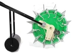 GeoTech PM 200 - Seminatrice A Spinta Con Rullo - Spandiconcime -Cura Del Giardino geotech pm 200 seminatrice a spinta con rullo spandiconcime seminatrice a spinta con rullo geotech pm 200 12803 0 1522252258 IMG 8994