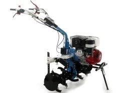 Motozappa AGT 13000 Con Motore Honda GX390 Da 389cc - Cambio Marce 2+1 Retromarcia -Cura Del Giardino motozappa agt 13000 con motore honda gx390 da 389cc cambio marce 2 1 retromarcia motozappa agt 13000 gx390 27717 8 1617351496 IMG 6066d348a7b85