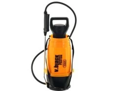 Pompa Irroratrice A Tracolla A Batteria Volpi V.BLACK PROTON 7lt - Serbatoio Da 7 Litri -Cura Del Giardino pompa irroratrice a tracolla a batteria volpi v black proton 7lt serbatoio da 7 litri pompa per irrorazione spalleggiata 26103 3 1623748390 IMG 60c86f2683517