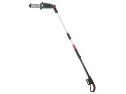Potatore A Batteria Su Asta Telescopica BOSCH UniversalChainPole 18V -Cura Del Giardino potatore a batteria su asta telescopica bosch universalchainpole 18v potatore a batteria su asta telescopica bosch universalchainpole 17659 0 1564413202 IMG 3728