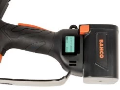 Potatore Manuale A Batteria Bahco BCL15IB - 21.6V 4.2 Ah -Cura Del Giardino potatore manuale a batteria bahco bcl15ib 21 6v 4 2 ah potatore bahco bcl15ib 40608 0 1678806450 IMG 64108db23ce42