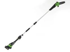 Potatore Su Asta Di Prolunga A Batteria Greenworks G48PS 48V - Batteria 2 Ah -Cura Del Giardino potatore su asta di prolunga a batteria greenworks g48ps 48v batteria 2 ah potatore greenworks g48ps 35576 0 1656592445 IMG 62bd983d46ee8