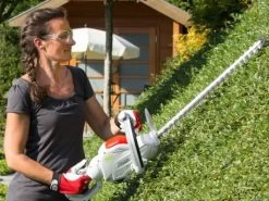 Tagliasiepi A Batteria IKRA IAHS 40-5425 40V 24 Tagliasiepi A Batteria IKRA IAHS 40-5425 40V -Cura Del Giardino tagliasiepi a batteria ikra iahs 40 5425 40v tagliasiepi elettrico a batteria ikra iahs 40 5425 40v 28056 1 1617694995 IMG 606c1113297cc