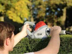 Tagliasiepi Elettrico IKRA IHS 650 - Tosasiepi Da 650 W Con Barra Da 55 Cm - Extra Light -Cura Del Giardino tagliasiepi elettrico ikra ihs 650 tosasiepi da 650 w con barra da 55 cm extra light tagliasiepi elettrico ikra ihs 650 18428 1 1571645843 18113 0 1568906280 61R7POQ0x6L. AC SL1000