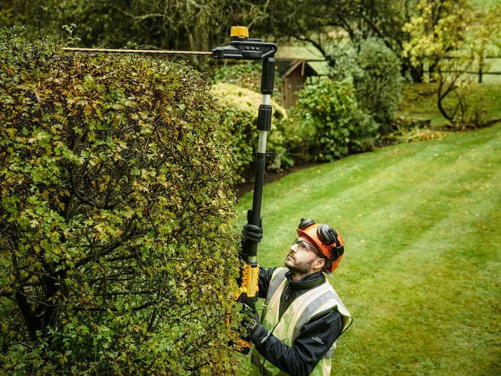 Tagliasiepi Su Asta Di Prolunga Elettrico Orientabile DEWALT DCMPH566P1-QW - Batteria 18V 5Ah - immagine 11