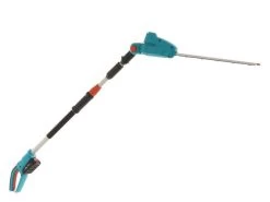 Tagliasiepi Su Asta Di Prolunga Telescopica Elettrico Gardena THS 42/18V P4 Ready To Use Set 42 Cm Batteria Al Litio 18V-2,5Ah -Cura Del Giardino tagliasiepi su asta di prolunga telescopica elettrico gardena ths 42 18v p4 ready to use set 42 cm batteria al litio 18v 2 5ah tagliasiepi gardena 27061 1 1612538895 IMG 601d640f098f8